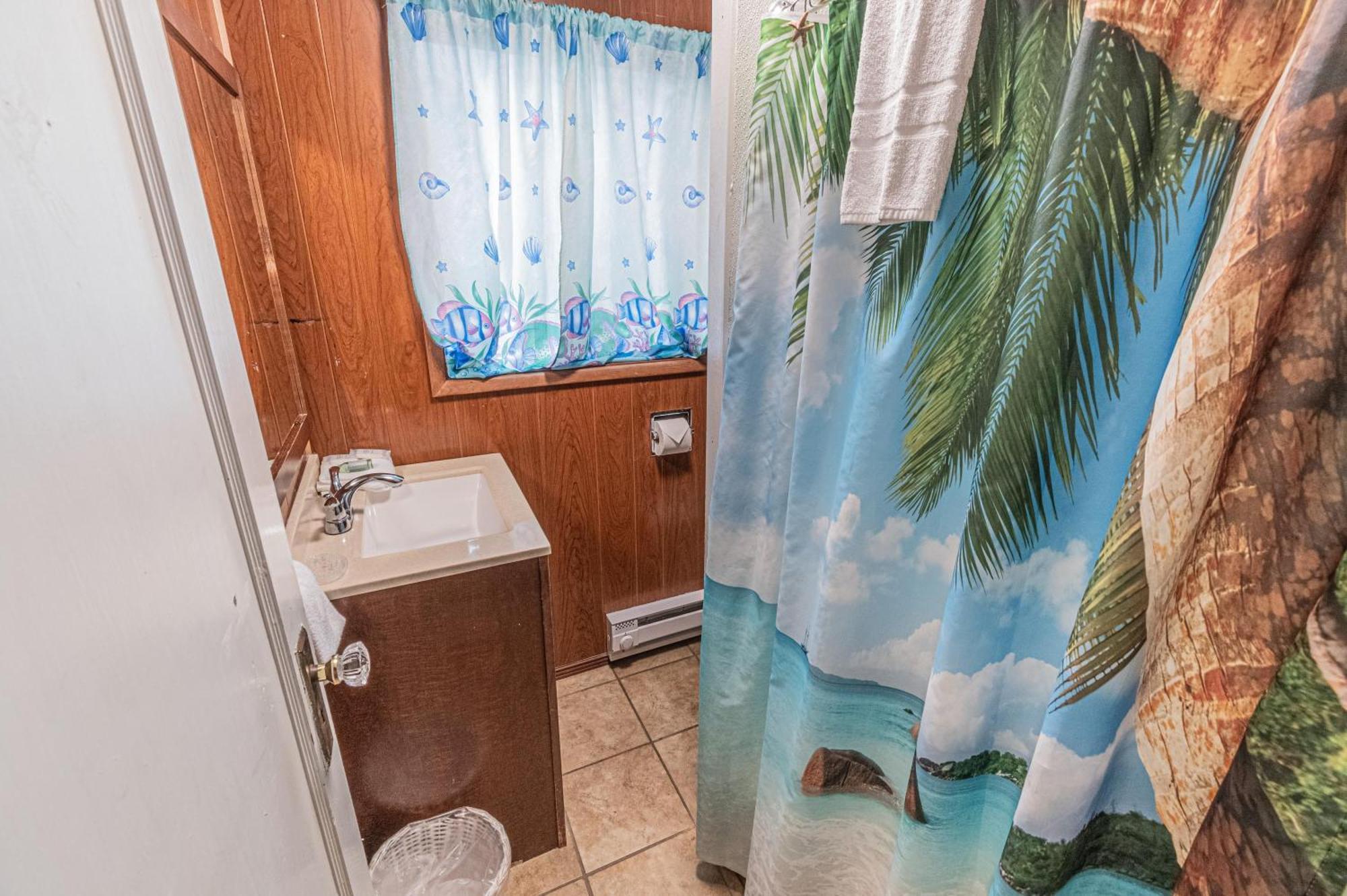 Arnold Beach House 3 Рокуэй-Бич Экстерьер фото